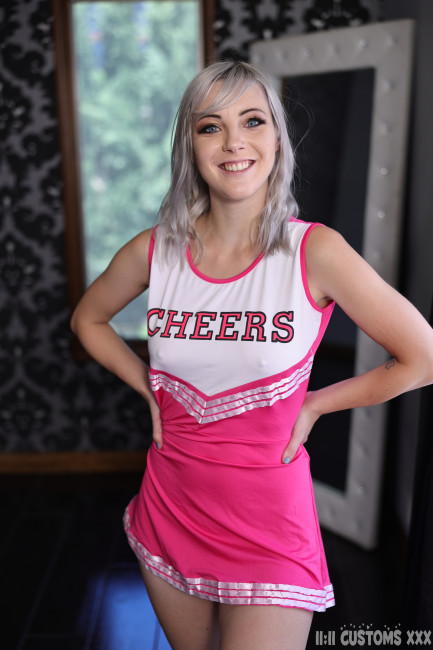 Teen Cheerleader! Gallery - Photo 6